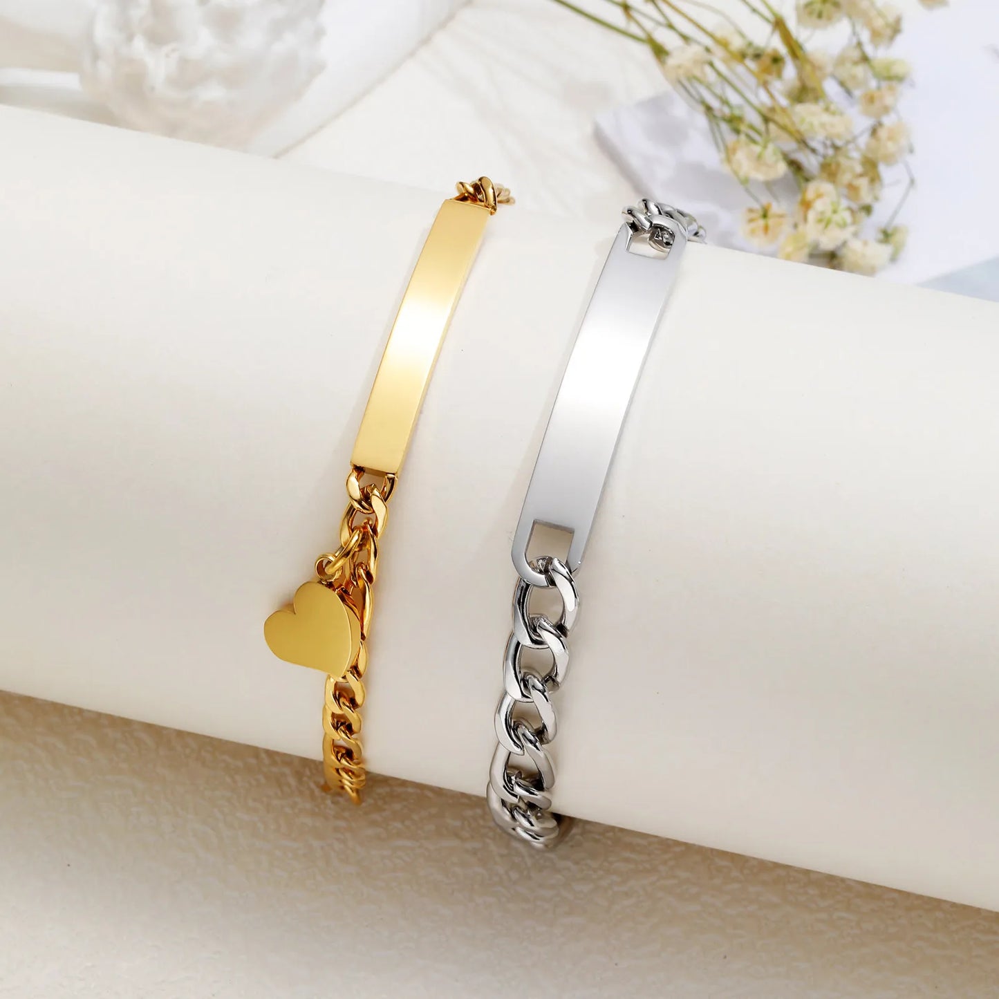 Vnox Custom Valentines Day Gift Jewelry for Couples, Love Promise Bracelets for Women Men, Heart Charm Figaro Chain Bracelets