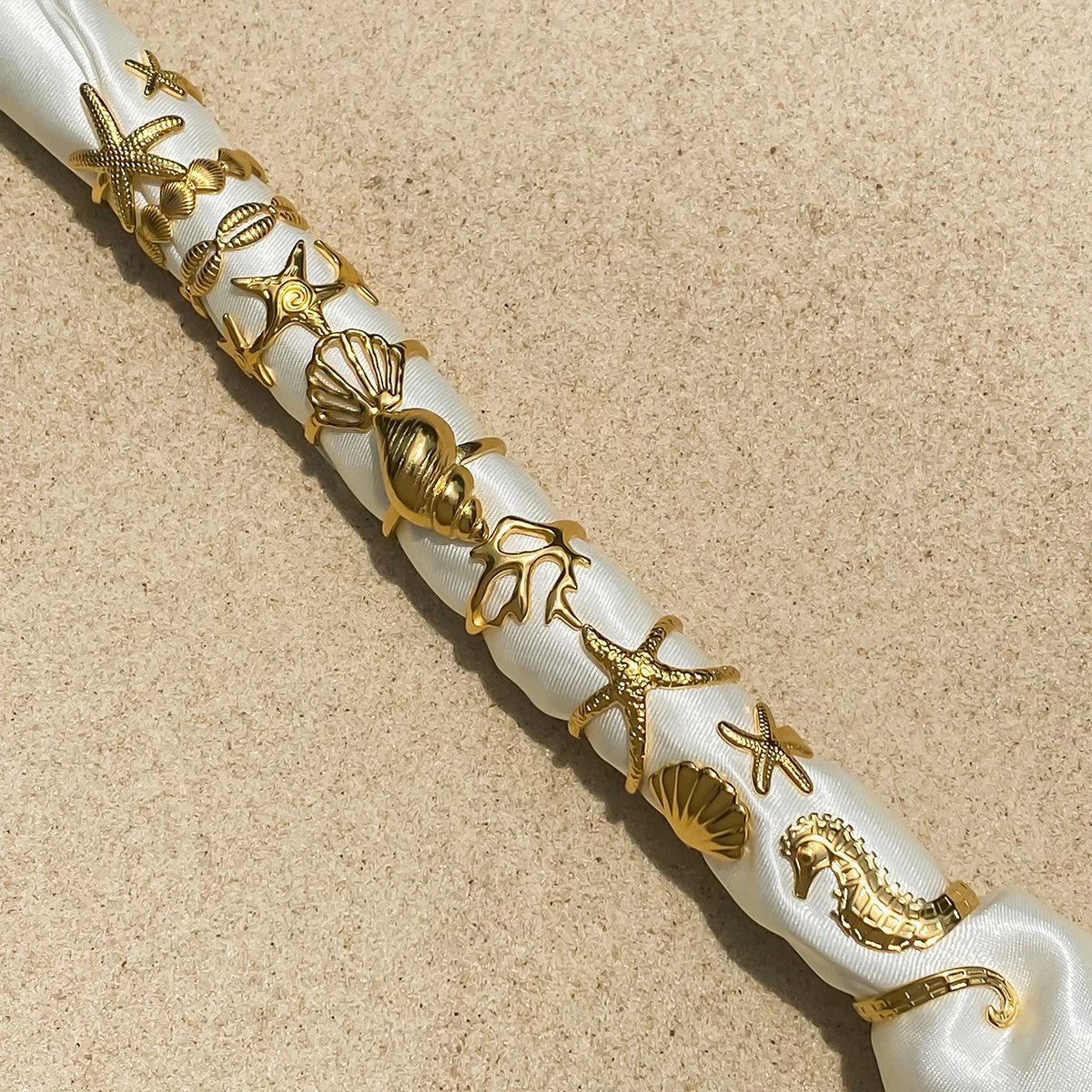 Uworld Vacation Ocean Wind 18K Gold Color Plated Stainless Steel Hollow Shell Ring Starfish Coral Stackable Ring Women's Accesso