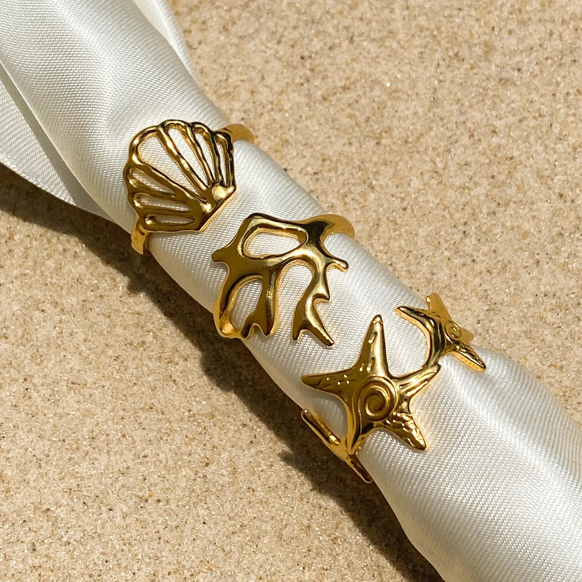 Uworld Vacation Ocean Wind 18K Gold Color Plated Stainless Steel Hollow Shell Ring Starfish Coral Stackable Ring Women's Accesso